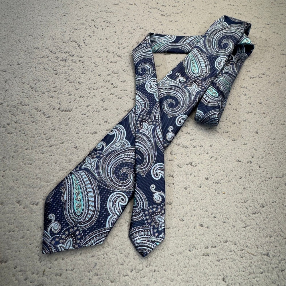 Ermenegildo Zegna Navy Blue Paisley Tie Silk Italy Luxury Mens Necktie